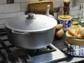Garnek aluminiowy z pokrywką 4l
